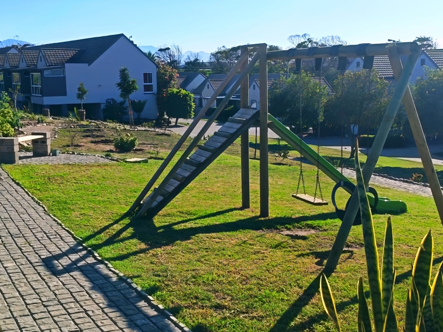 2 Bedroom Property for Sale in Seemeeu Park Western Cape